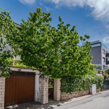 Apartment Heavenly Corner