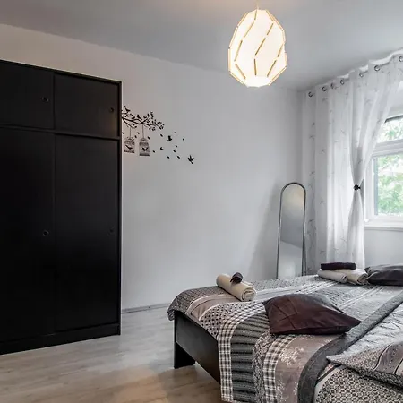 Heavenly Corner Apartment Split