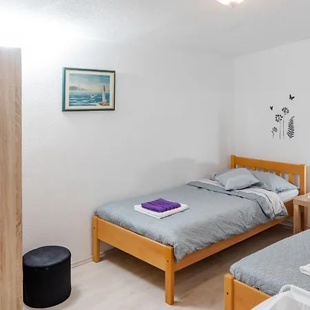 Heavenly Corner Apartment Split