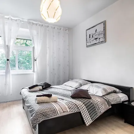 Heavenly Corner Спліт